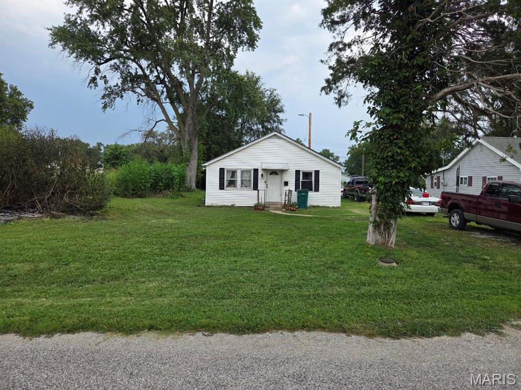 This one-bedroom, one-bath home is ready for its new owner and offers plenty of potential. Property is being sold as-is. Seller will make no repairs.