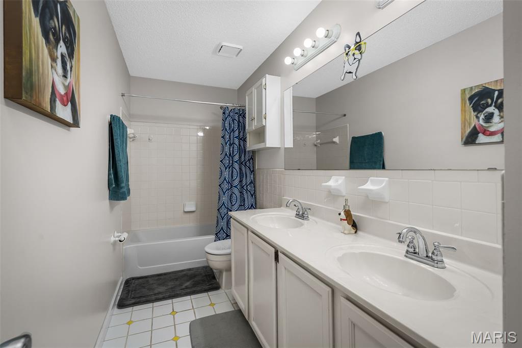Meadowridge #5 - Residential
