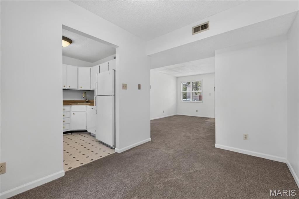 Brentwood Forest Condo Ph Four - Residential