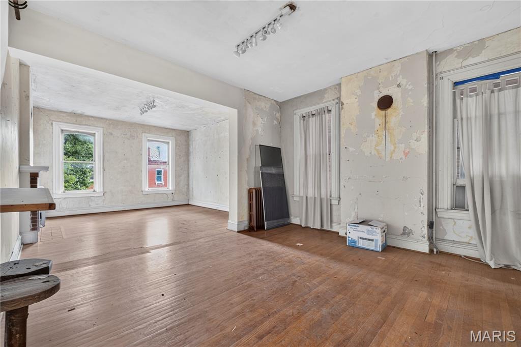 Clark Add - Commercial Sale