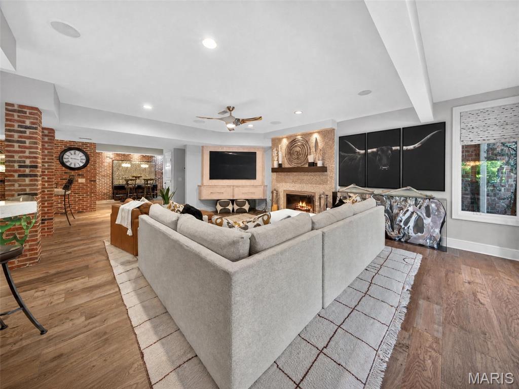 Est Of Peruque Creek Farms - Residential