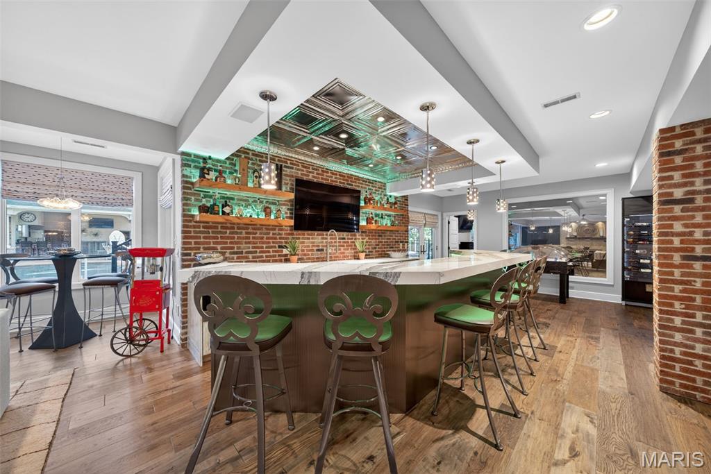 Est Of Peruque Creek Farms - Residential