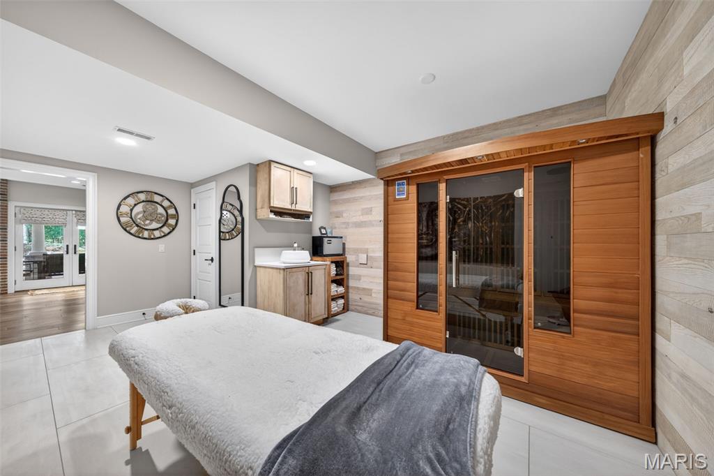Est Of Peruque Creek Farms - Residential