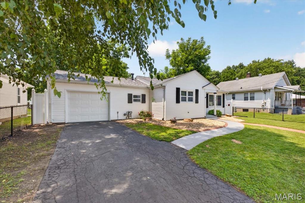 Royal Heights - Residential