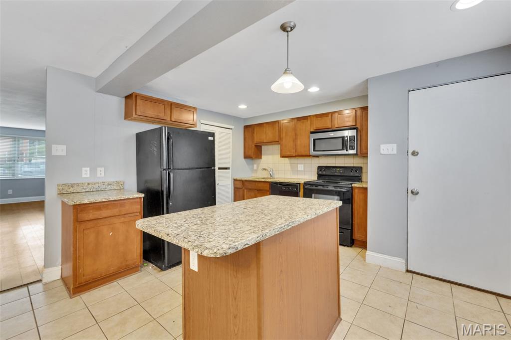Blackberry Terrace 2nd Add - Residential Income