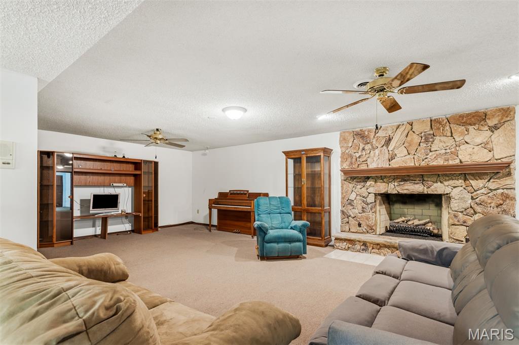 Old Oak Place - Residential