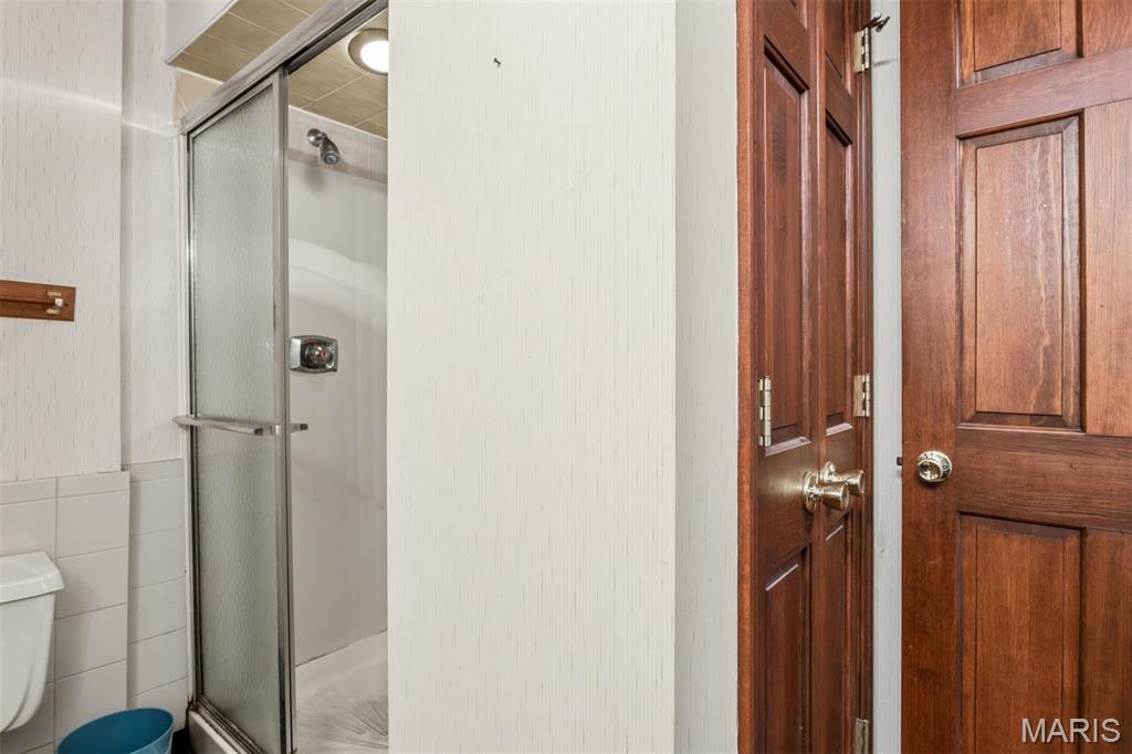Old Oak Place - Residential