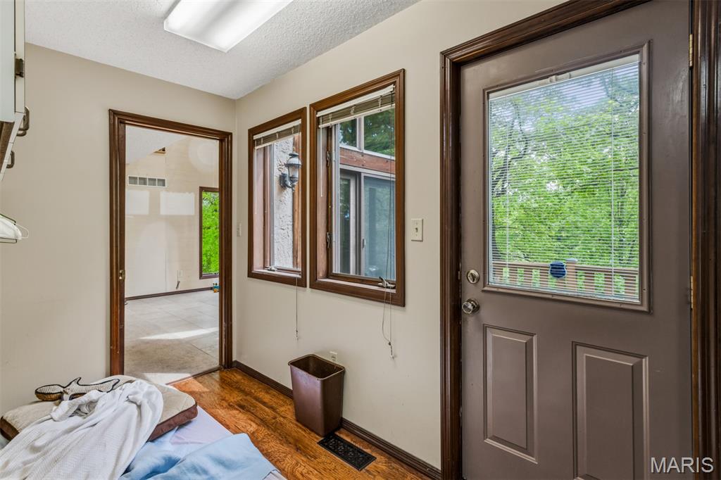 Old Oak Place - Residential