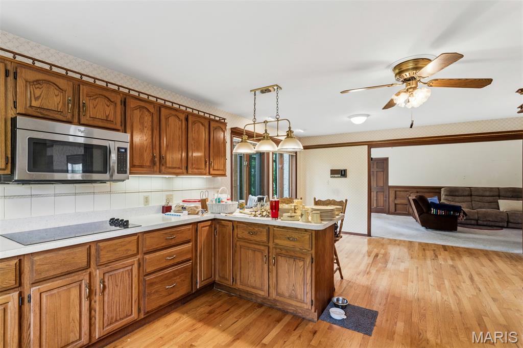 Old Oak Place - Residential