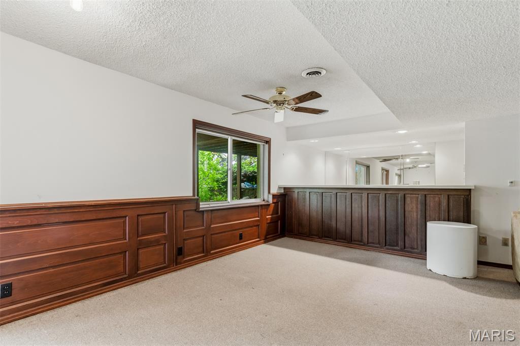 Old Oak Place - Residential