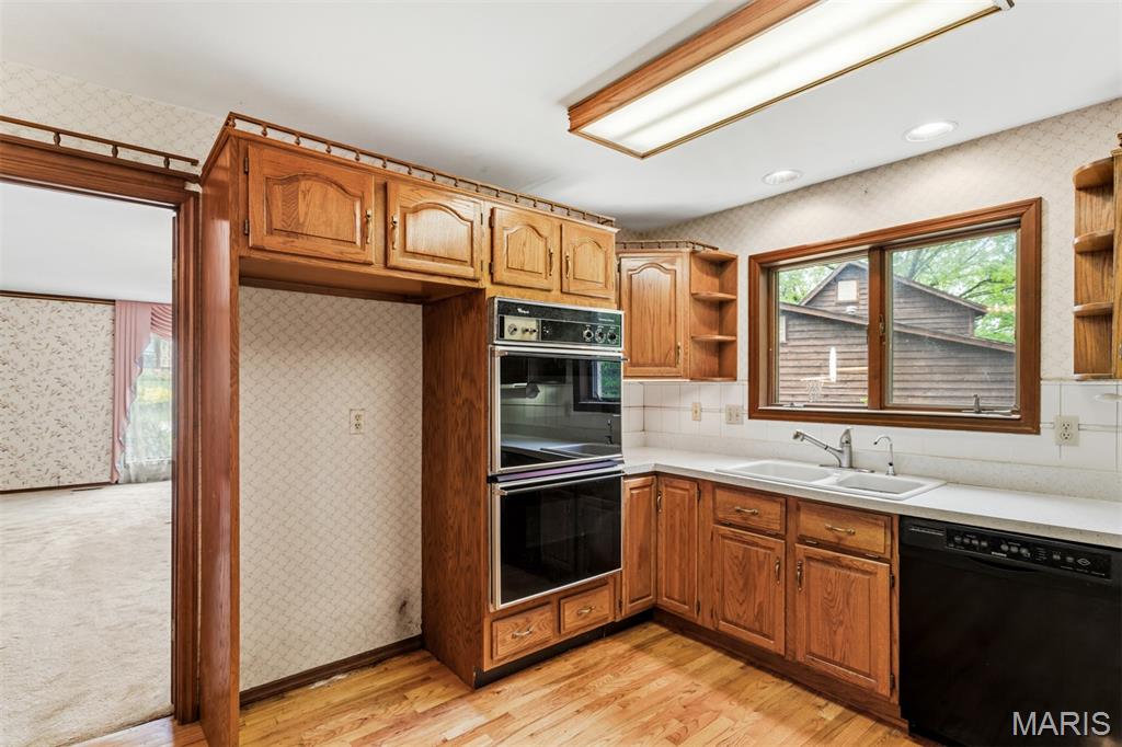 Old Oak Place - Residential