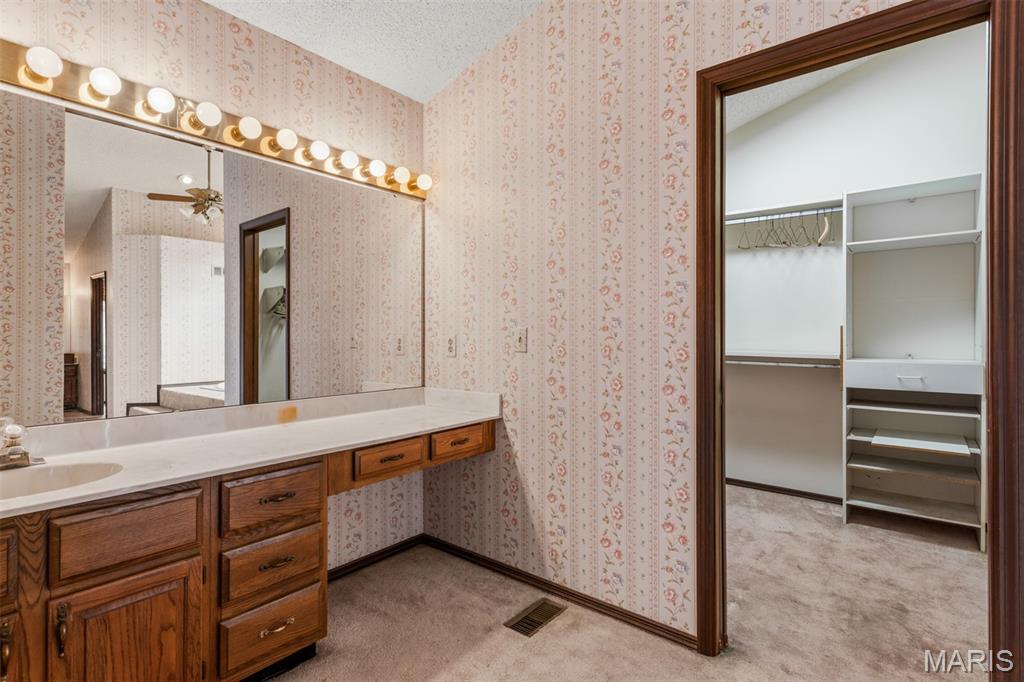 Old Oak Place - Residential