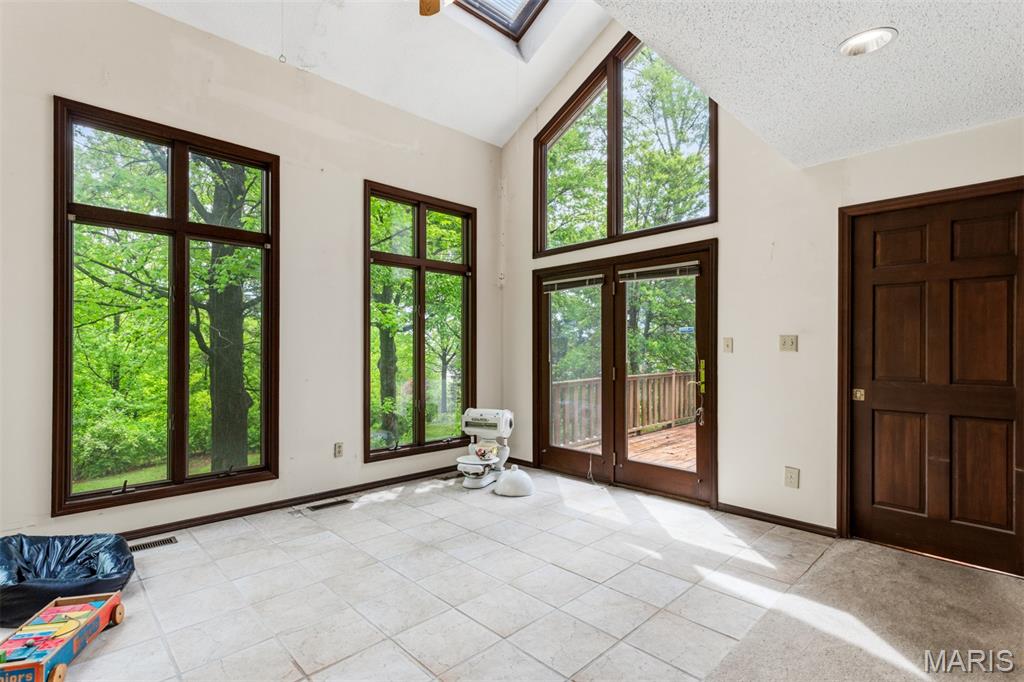 Old Oak Place - Residential