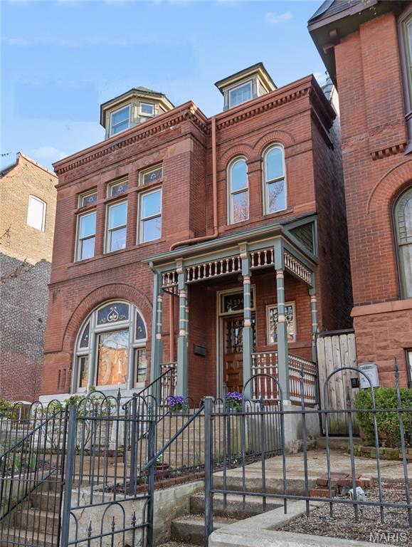 Lafayette Square - Residential