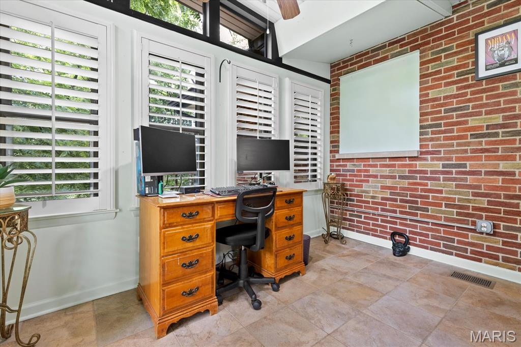 Lindenwood Place - Residential