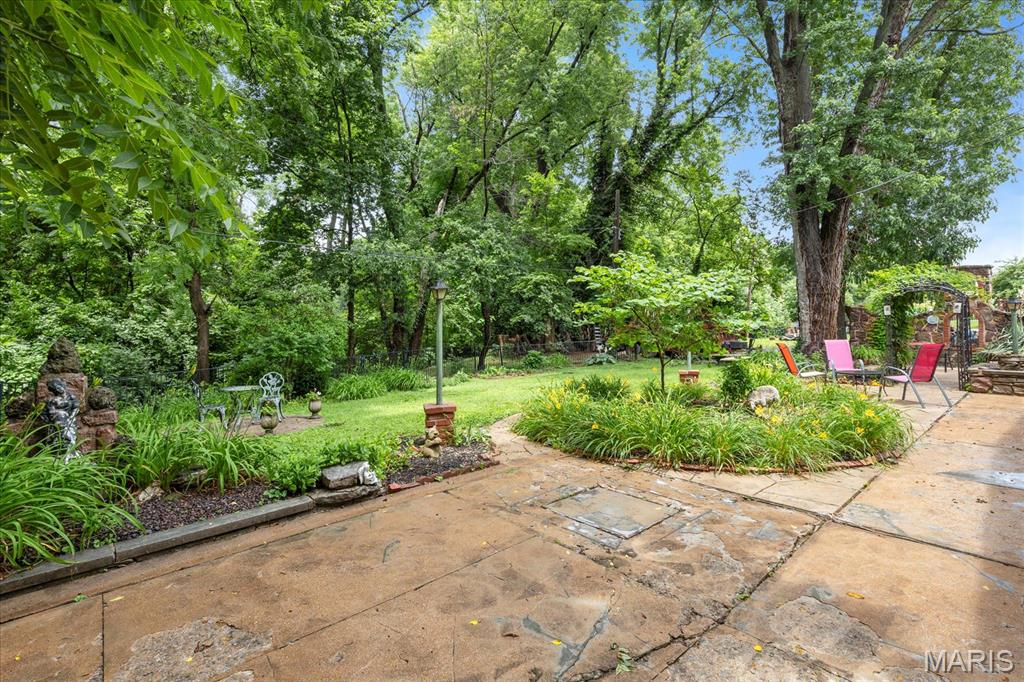 Lindenwood Place - Residential