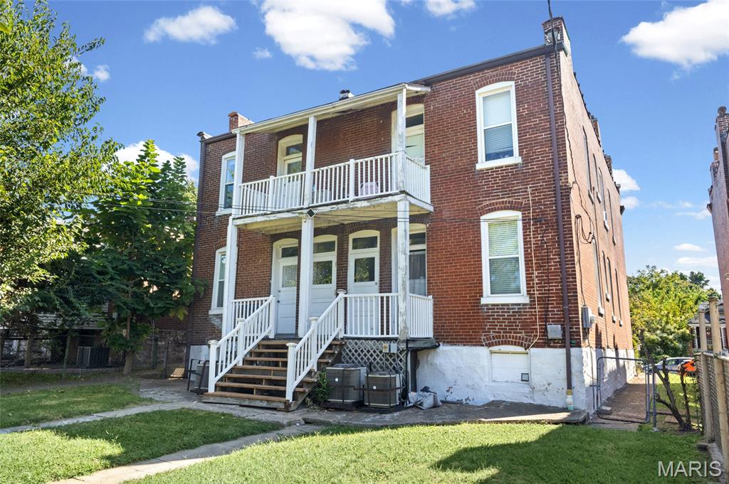 City/Commons - Residential Income