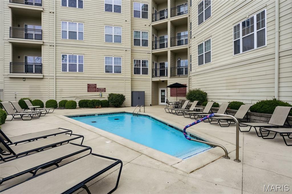 Hanley Station Condominiums - Residential