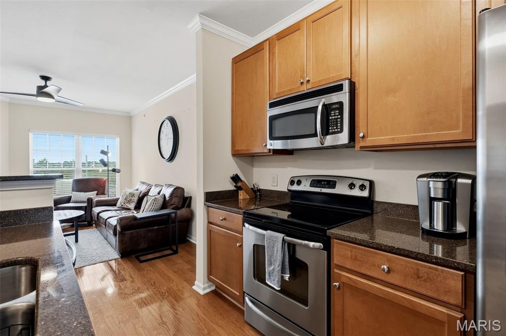 Hanley Station Condominiums - Residential