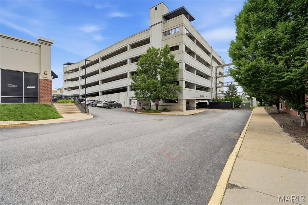 Hanley Station Condominiums - Residential