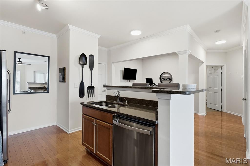 Hanley Station Condominiums - Residential