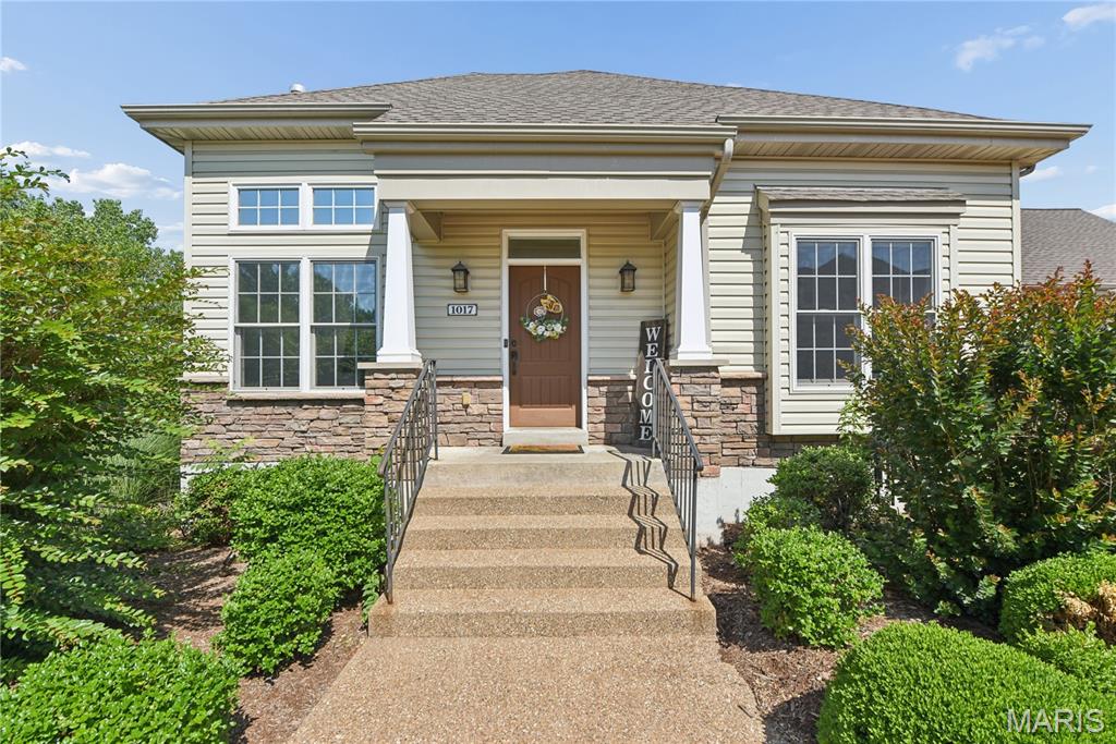 Welcome to 1017 Harmony Lake Parkway, located just minutes from Downtown Cottleville! This 2-bedroom
home offers the perfect blend of comfort, convenience and low-maintenance living. This home features an
open floor plan, soaring ceilings, and abundant natural light. New carpeting throughout this home. The
kitchen features granite countertops and soft-close cabinets. The primary suite includes a spacious bath and
walk-in closet with custom shelving, plus the main floor laundry adds everyday convenience. Outside, enjoy a
private enclosed patio, or the second covered patio - great for summer cookouts or relaxing evenings. The
unfinished basement includes a bonus room and plenty of storage space. The 2-car garage and
HOA-maintained yard and landscaping mean you can focus more on enjoying life with less chores. Located
just a short golf cart ride or quick drive to Downtown Cottleville, with access to local shops, restaurants and
community events. Don't miss this opportunity to live in one of the most desirable areas in St. Charles County!
Schedule your showing today!