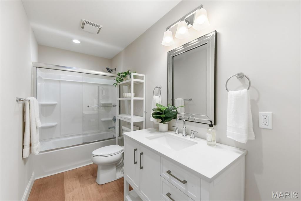Berkley Manor 1 - Residential