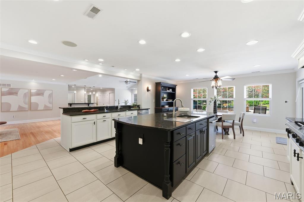 Berkley Manor 1 - Residential