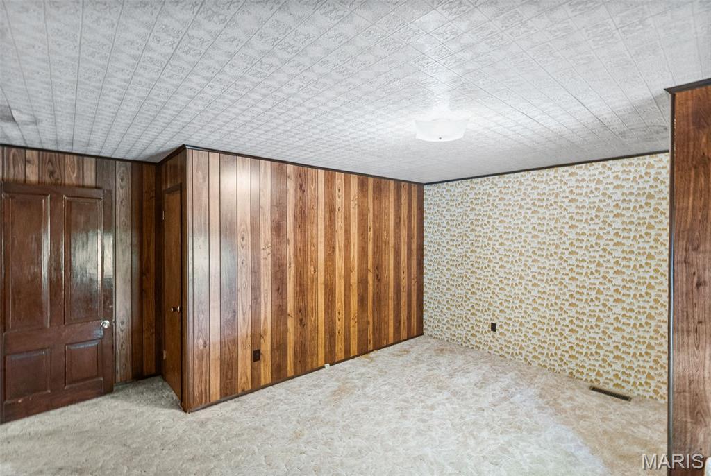 NOT IN A SUBDIVISION - Residential