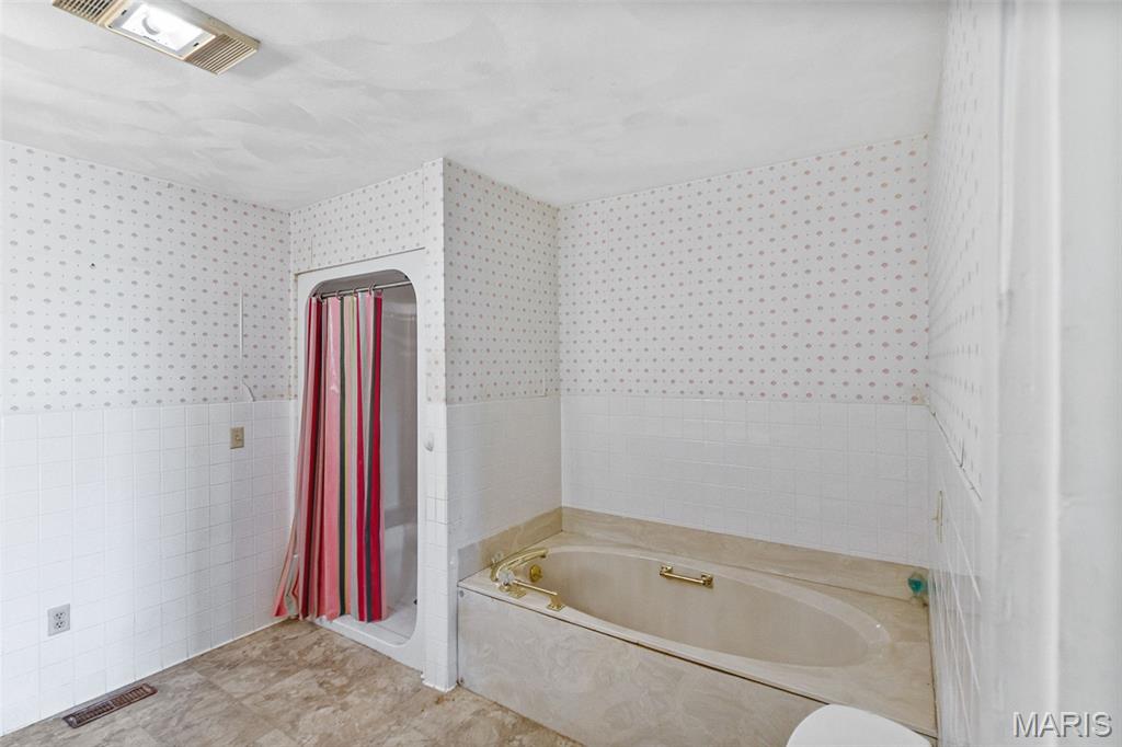 NOT IN A SUBDIVISION - Residential