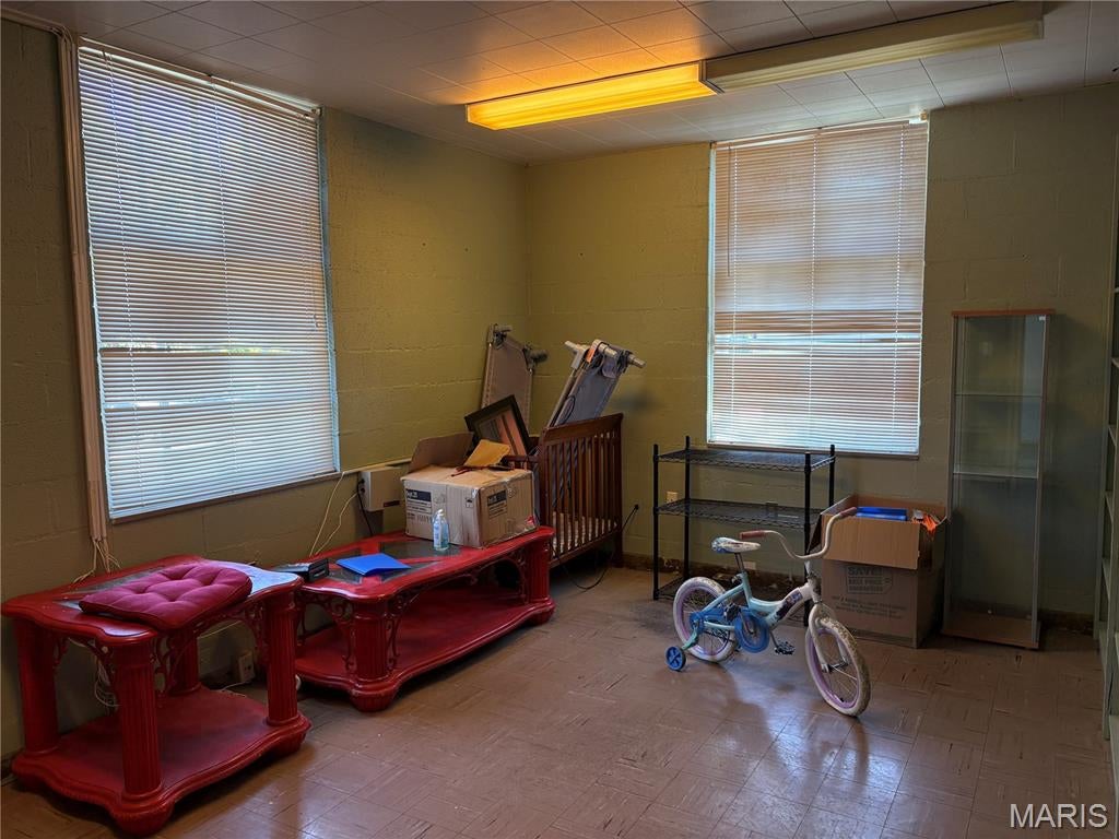 Kingshighway Add - Commercial Lease