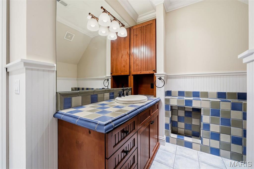 Brookwood Old Colony - Residential