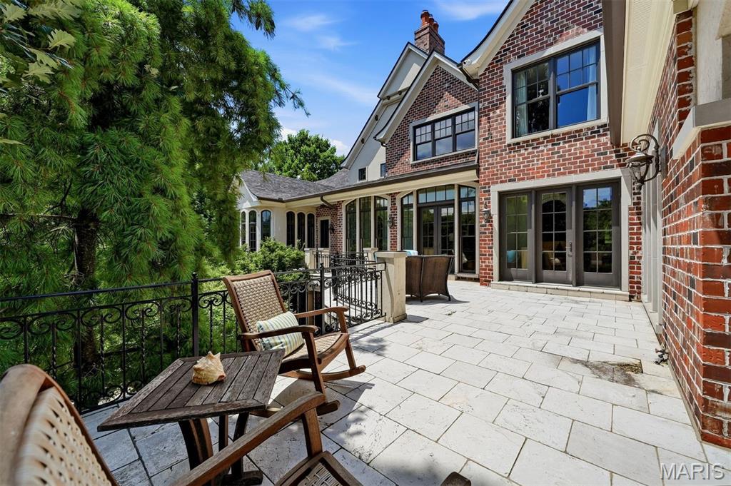 Brookwood Old Colony - Residential