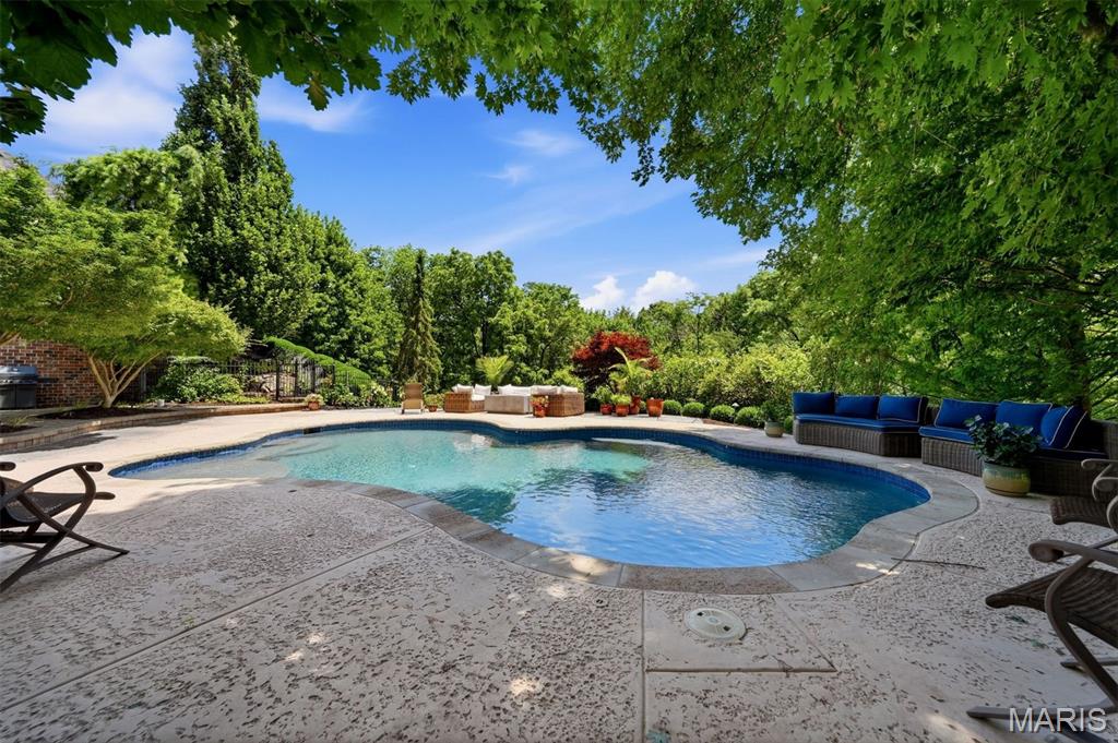 Brookwood Old Colony - Residential