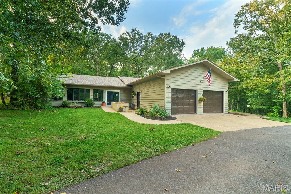 Stoltz Estate - Residential