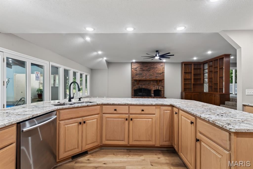 Stoltz Estate - Residential