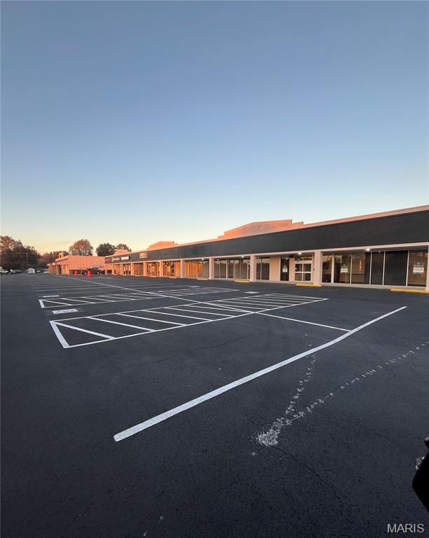 n/a - Commercial Sale