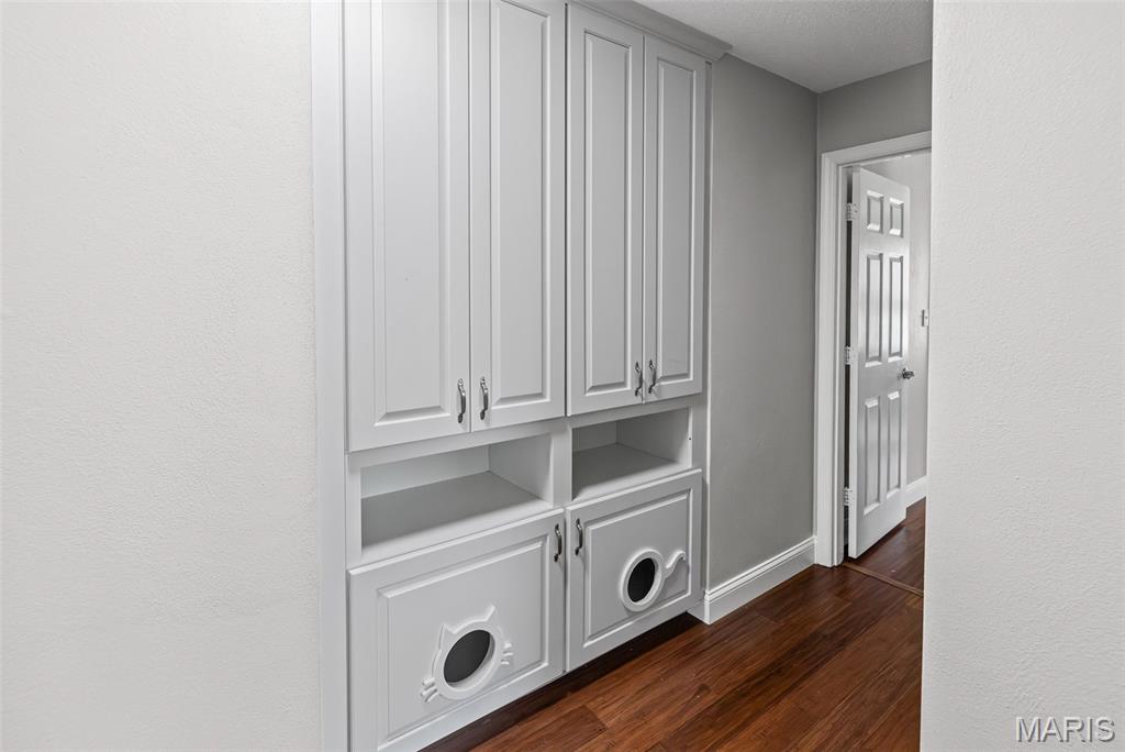 Country Club View Condos - Residential