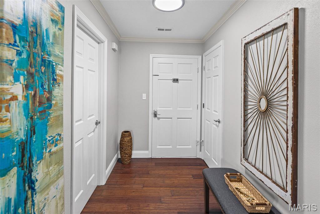 Country Club View Condos - Residential