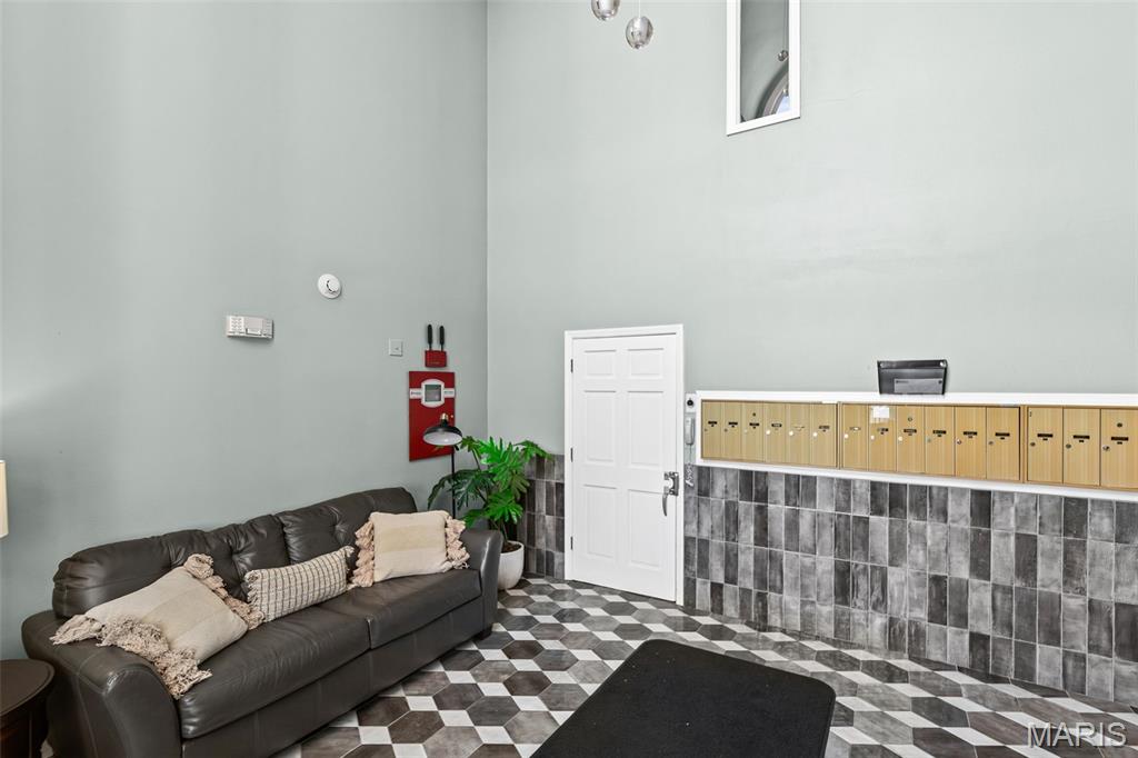 Country Club View Condos - Residential