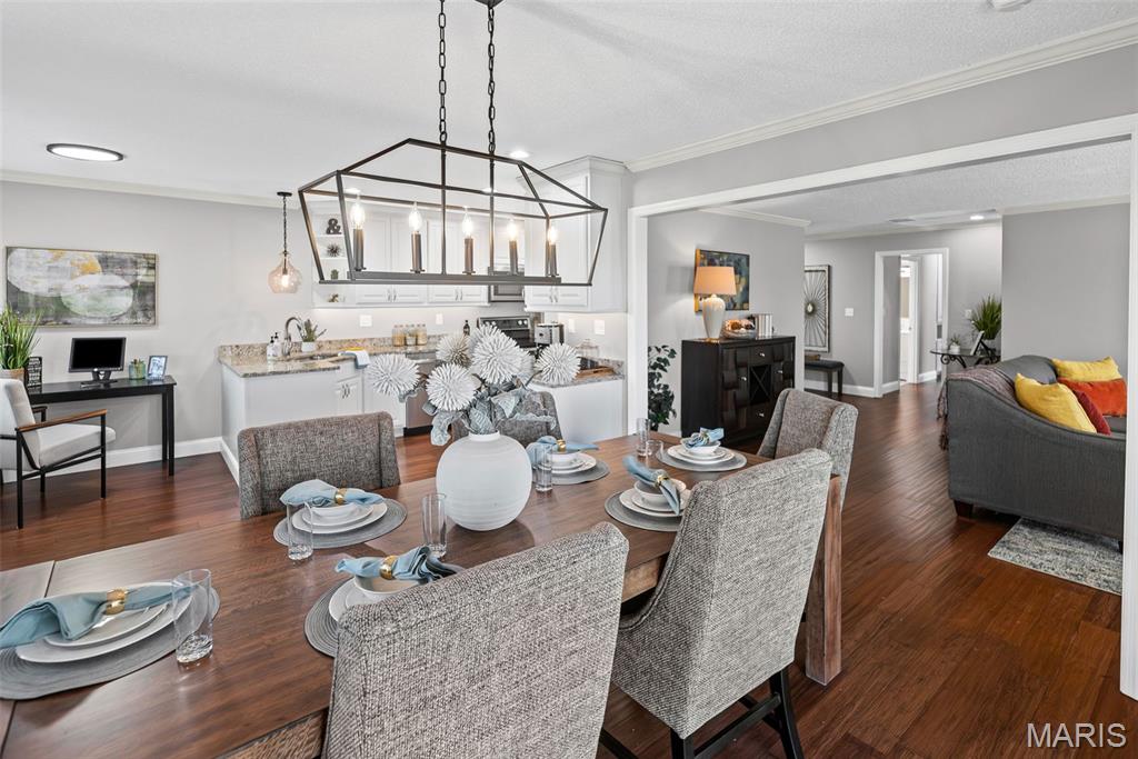 Country Club View Condos - Residential
