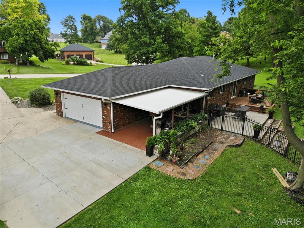 Country Club Estates - Residential