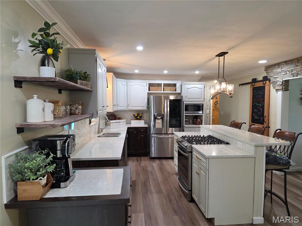 Country Club Estates - Residential