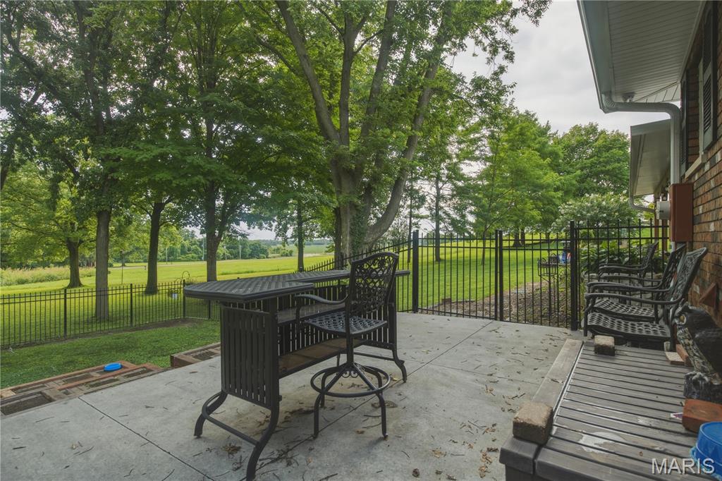Country Club Estates - Residential