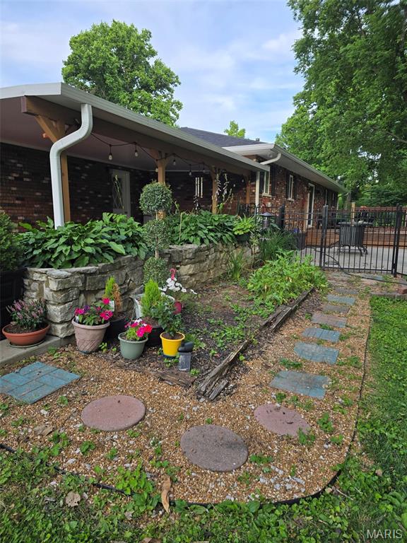 Country Club Estates - Residential