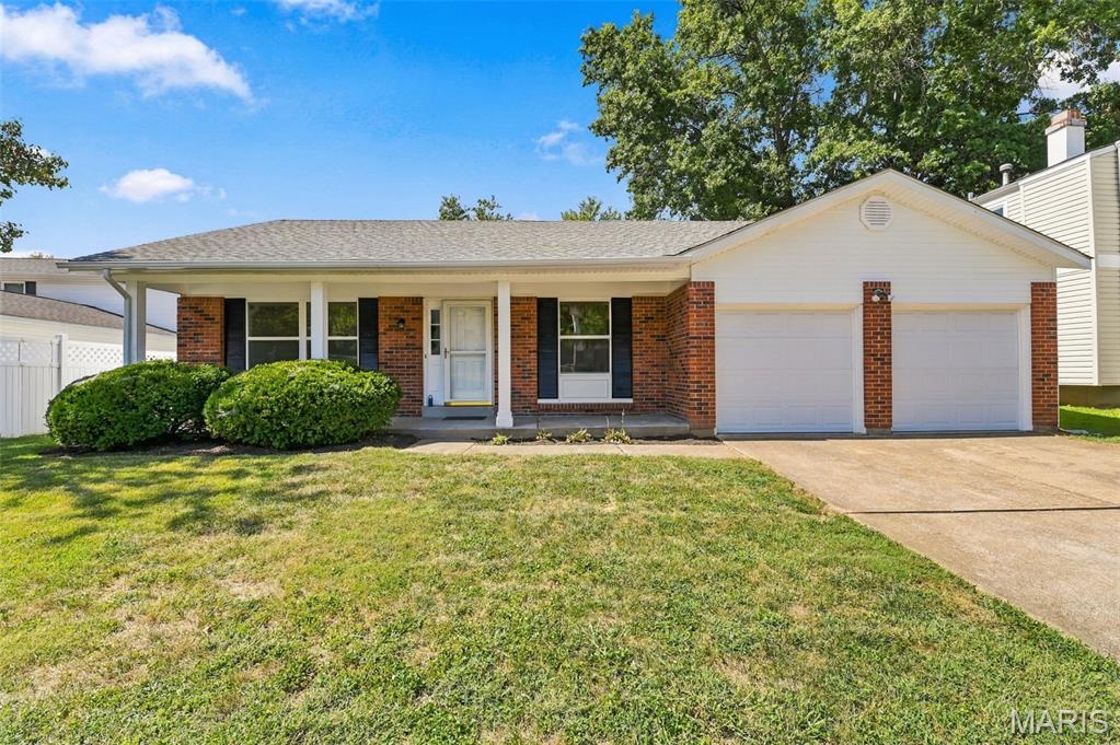 This beautifully updated West County ranch is truly one level of living!  Spanning 2,160 square feet of total living area, all three bedrooms, two full bathrooms and the laundry room—are located right on the main floor. There’s no need to navigate stairs for your daily routine; Located in prime West County location, this offers a perfect blend of modern updates and comfortable living spaces. From the moment you arrive, the curb appeal shines with new siding, pillars, and gutters (2026), complemented by a newer roof (2019).

Step inside to find a bright interior featuring an entry foyer opening to office/living room and dining room.  New windows (7/26) in both these rooms!  New carpeting throughout main floor, the open stairwell to the lower level and the LL Recreation room -  (6/2026.)   The updated vaulted kitchen is a true centerpiece, with an abundance of custom Kraftmaid 42" cabinetry, granite countertops, a tile backsplash, double ovens, center island, full pantry, new lighting (2026) coffee bar area and rich wood flooring.  The sunny breakfast room opens to an amazing huge sunporch addition (not included in the square footage).   Nearby, the main-floor laundry—thoughtfully converted for maximum convenience—adds to the home’s easy flow. 

The inviting vaulted family room is anchored by a fireplace and a sliding glass door that leads to the oversized 3 Season Room. This versatile space offers a seamless transition to the private rear yard, which provides plenty of green space for outdoor activities.  The primary suite and primary bath have been updated. 2 more spacious bedrooms and a second updated full bath round out the first floor.

The lower level expands your living options with a large finished recreation room.  Storage is never an issue here, thanks to a massive unfinished area equipped with a utility sink and a brand-new 200 amp electric panel (2026). With a furnace replaced in 2022, some newer windows, and the refrigerator, washer, and dryer all included, this home is truly move-in ready.  Fresh paint throughout!  Enjoy the proximity to Queeny Park and the highly-rated Parkway School District.  Seller has passed STL CO inspection - Just move in! Location!