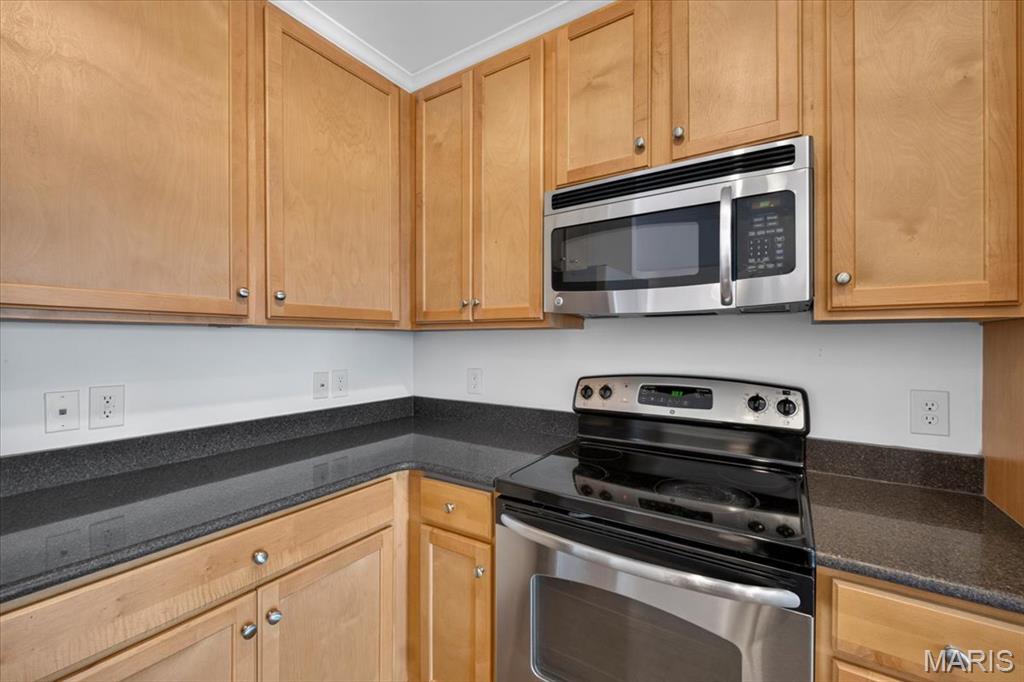 Hanley Station Condo - Residential