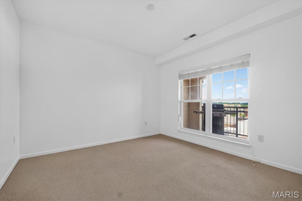 Hanley Station Condo - Residential