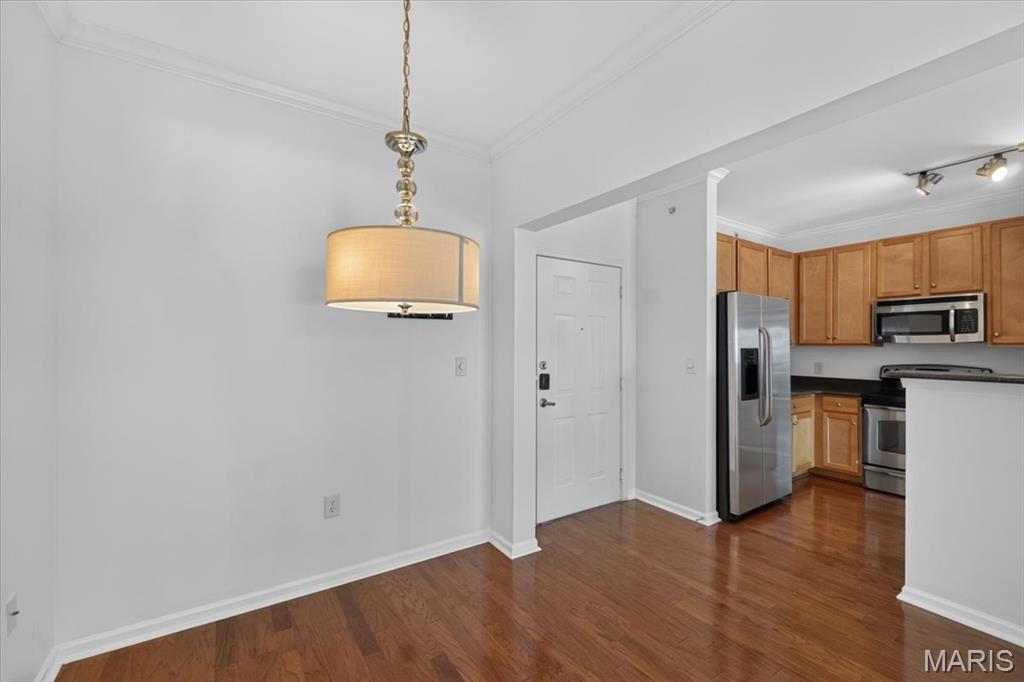 Hanley Station Condo - Residential