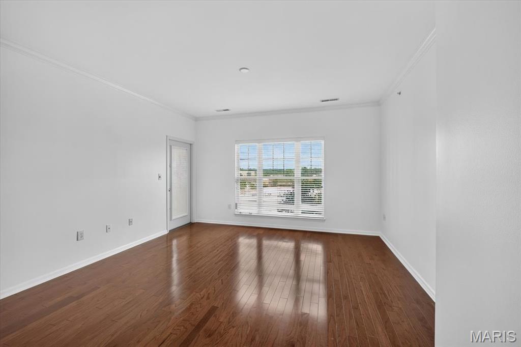 Hanley Station Condo - Residential